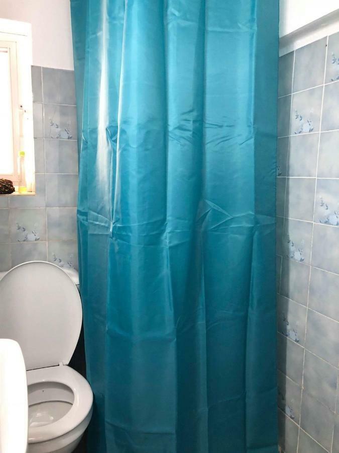 Apartment Renovated Close To Wifi Ac